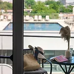 L&s In Odyssey Spa&pool-parking 아파트