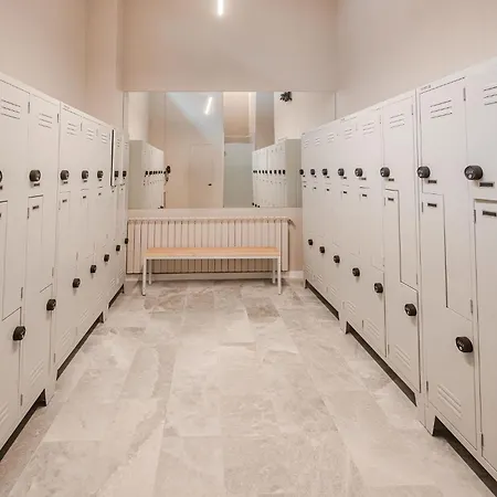 L&s In Odyssey Spa&pool-parking * Mamaia