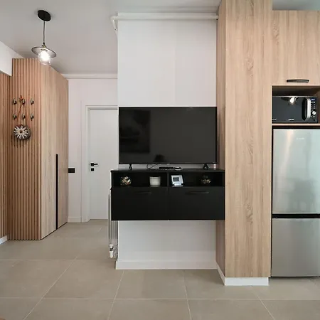 L&s In Odyssey Spa&pool-parking